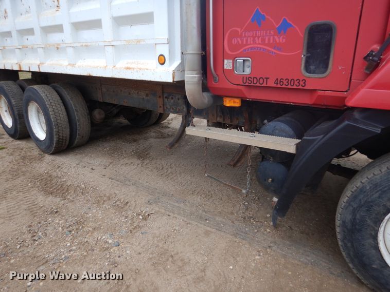 image for item FU9632 1990 Mack CH613 dump truck