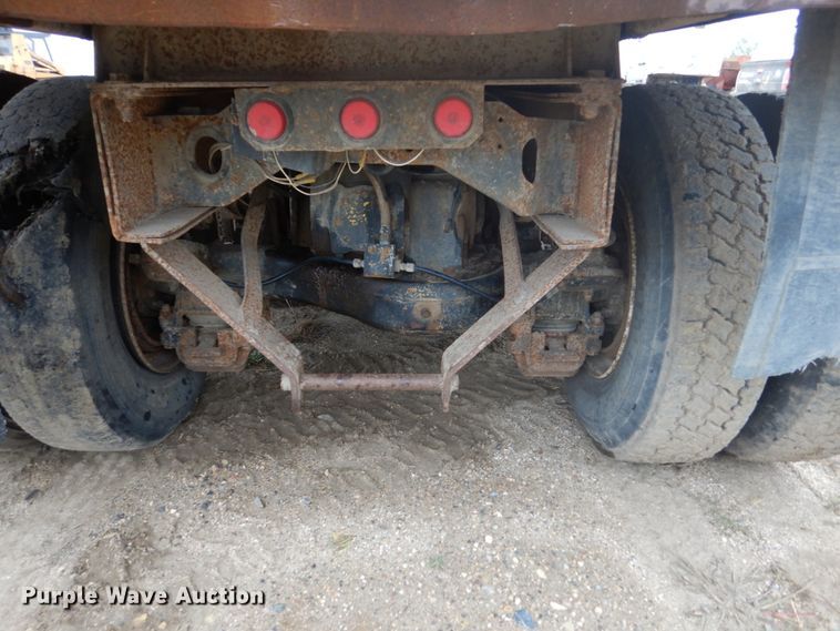 image for item FU9632 1990 Mack CH613 dump truck