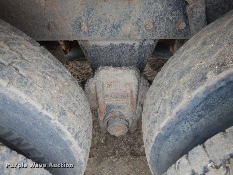 image for item FU9632 1990 Mack CH613 dump truck