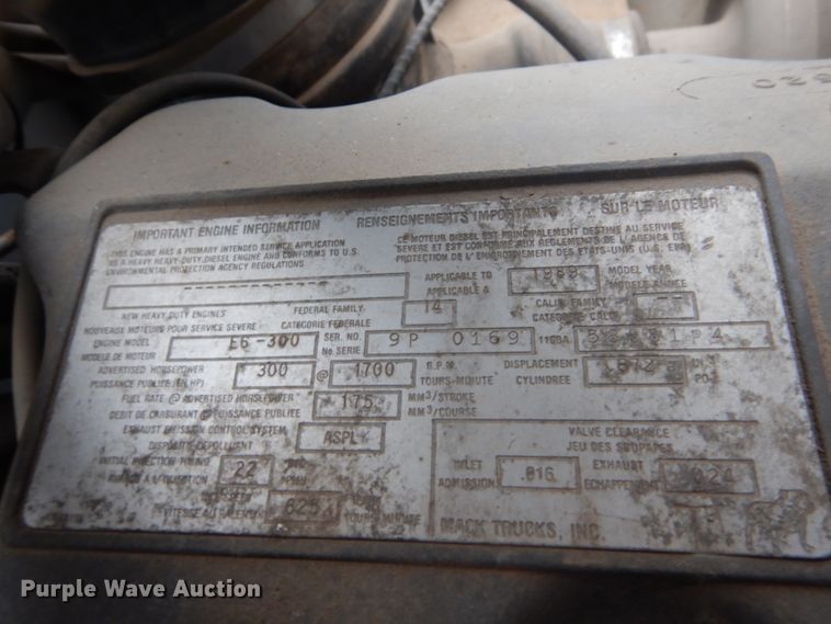 image for item FU9632 1990 Mack CH613 dump truck