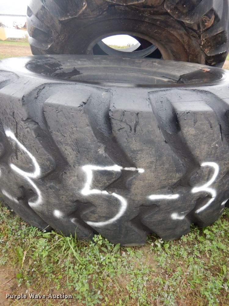 image for item FU9639 (2) 33.5-33 tires