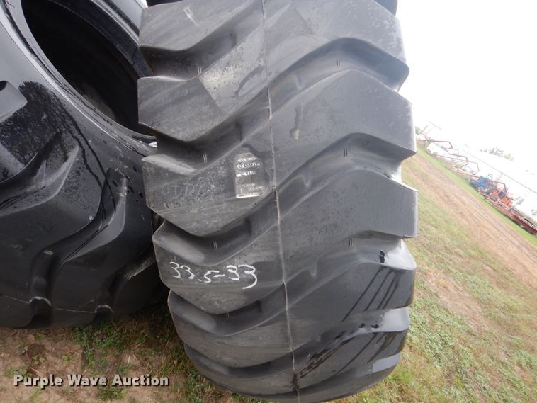 image for item FU9640 (5) 33.5-33 tires