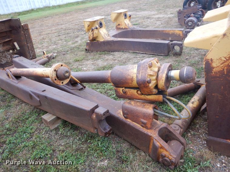 image for item FU9643 (2) Caterpillar D9H dozer blades