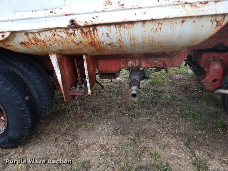 image for item FU9644 Tank trailer