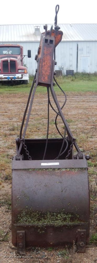 image for item FU9645 Clamshell bucket