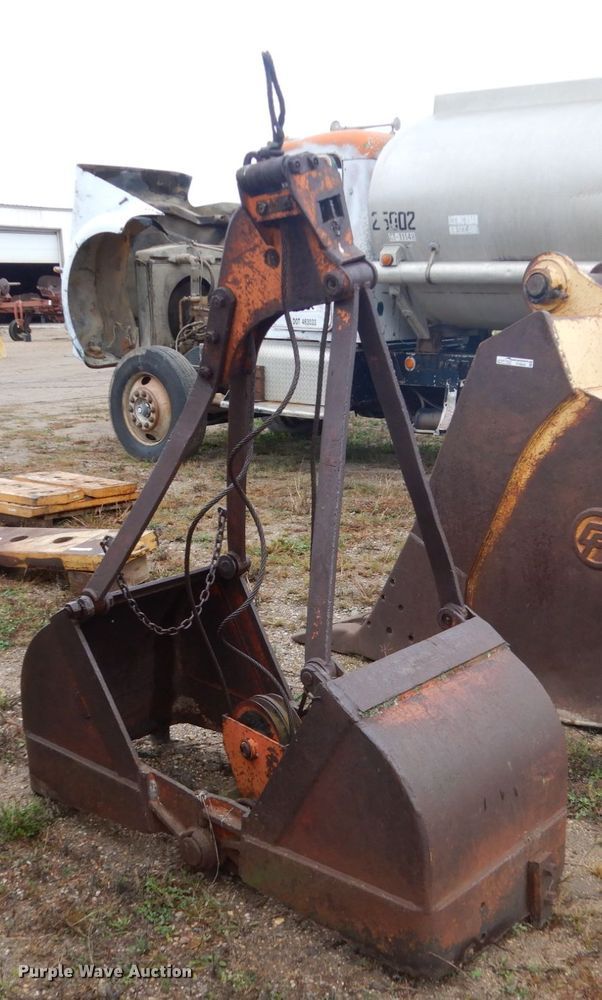 image for item FU9645 Clamshell bucket