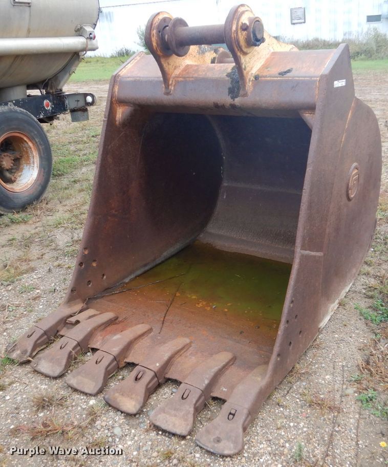image for item FU9646 Central Fabricators SK330 excavator bucket