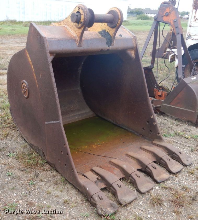 image for item FU9646 Central Fabricators SK330 excavator bucket