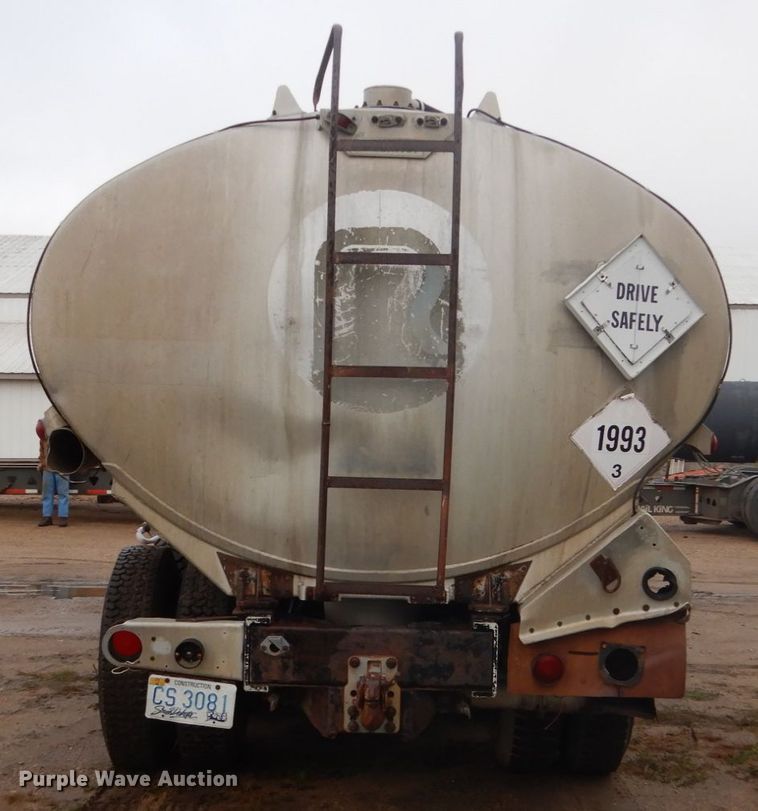 image for item FU9648 1967 Kenworth W925 fuel truck