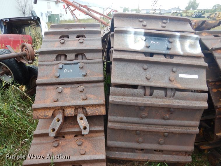 image for item FU9650 (2) dozer tracks