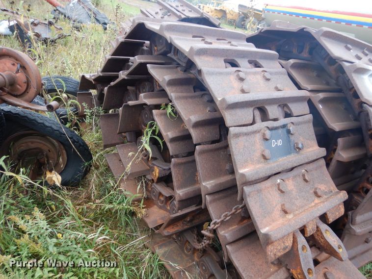 image for item FU9650 (2) dozer tracks