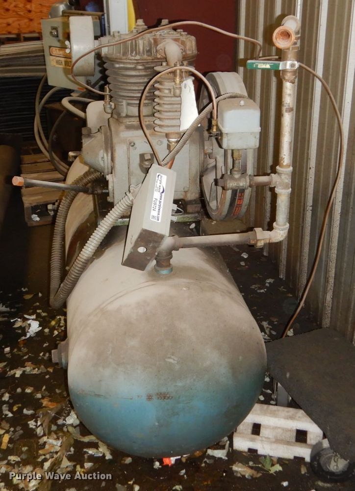 image for item FU9724 (2) air compressors