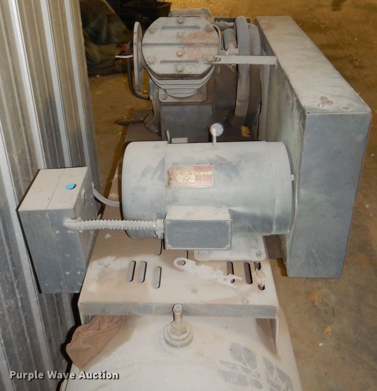 image for item FU9724 (2) air compressors