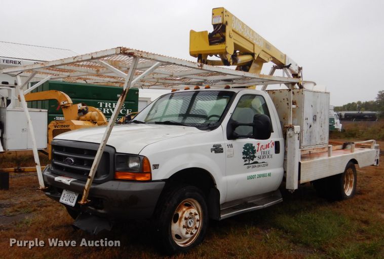 image for item FU9728 1999 Ford F450 Super Duty bucket truck