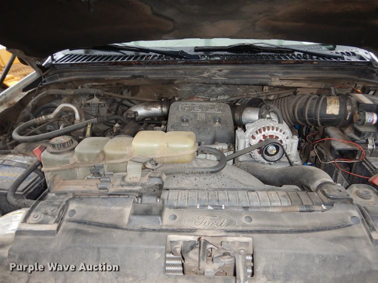 image for item FU9728 1999 Ford F450 Super Duty bucket truck