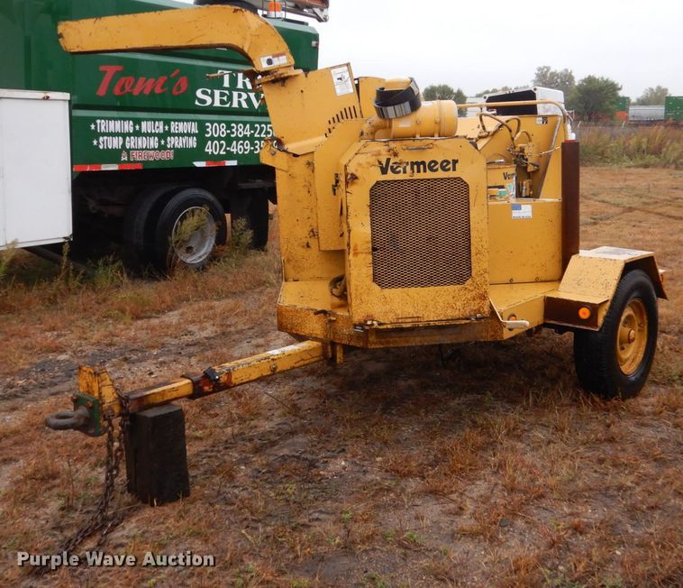 image for item FU9729 1993 Vermeer 1250 wood chipper