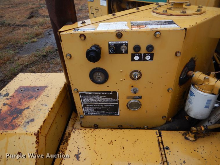 image for item FU9729 1993 Vermeer 1250 wood chipper