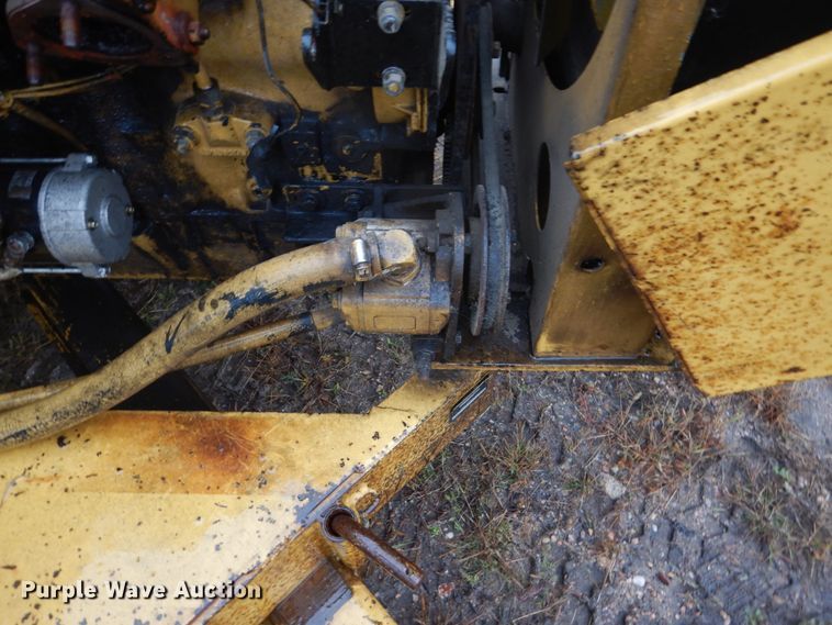 image for item FU9729 1993 Vermeer 1250 wood chipper