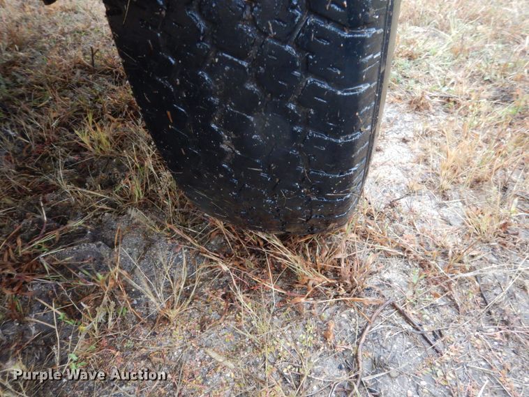 image for item FU9729 1993 Vermeer 1250 wood chipper