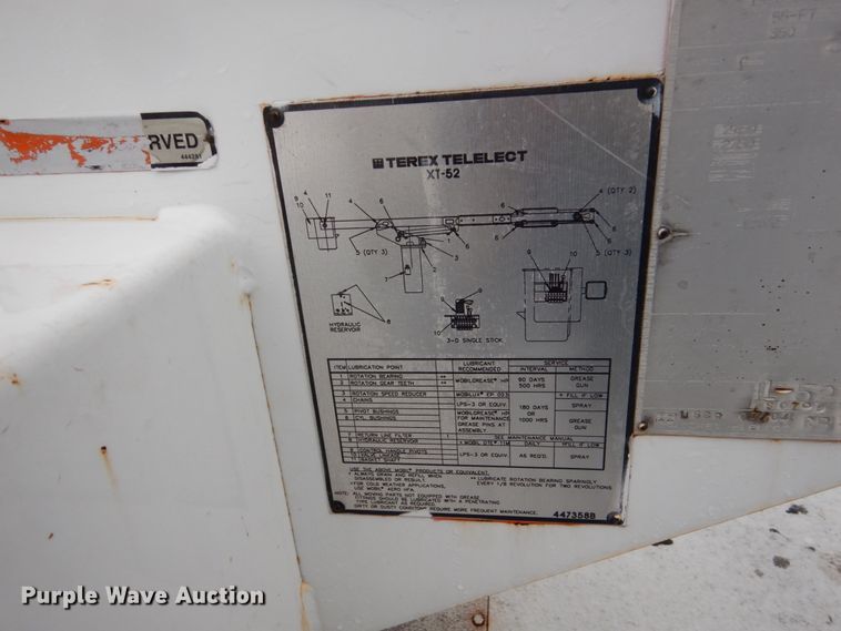 image for item FU9730 1999 GMC C7500 bucket truck