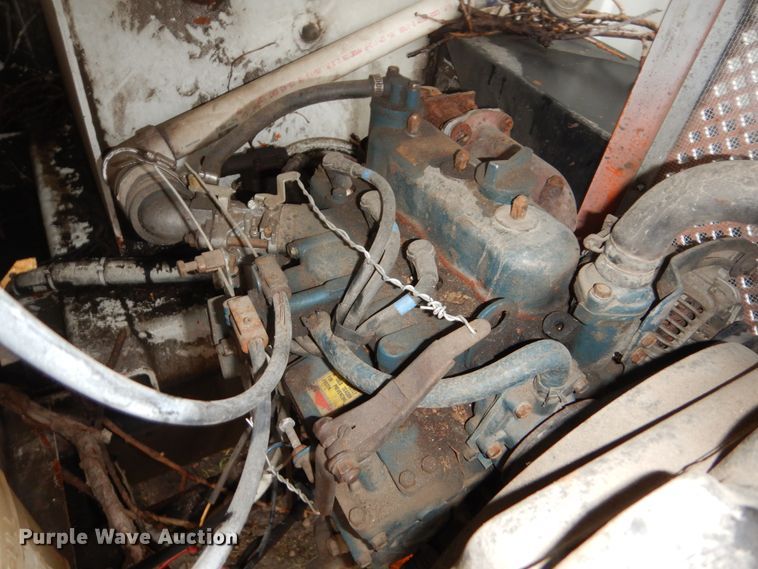 image for item FU9730 1999 GMC C7500 bucket truck