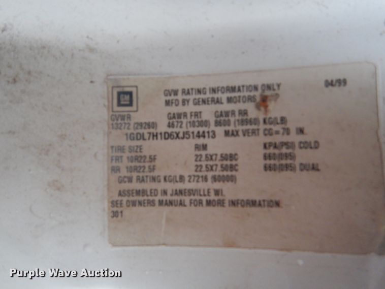 image for item FU9730 1999 GMC C7500 bucket truck