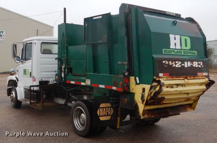image for item FU9734 1999 Freightliner FL50 refuse truck