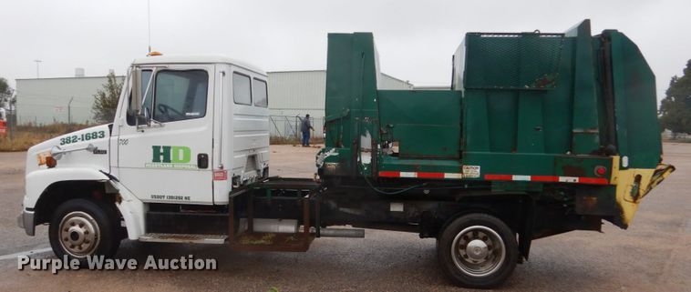 image for item FU9734 1999 Freightliner FL50 refuse truck