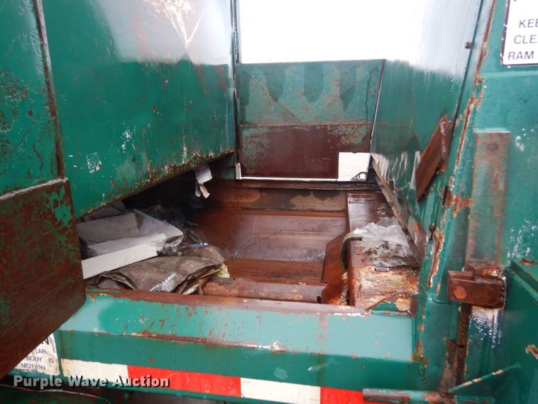 image for item FU9734 1999 Freightliner FL50 refuse truck