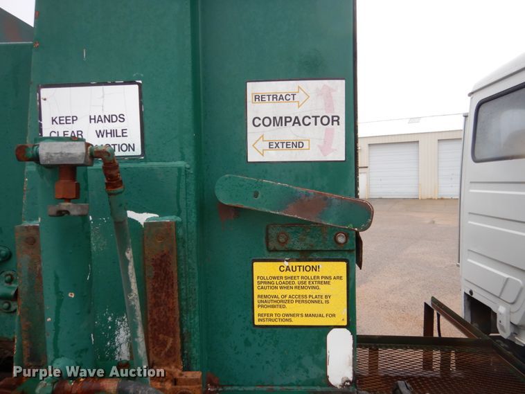 image for item FU9734 1999 Freightliner FL50 refuse truck