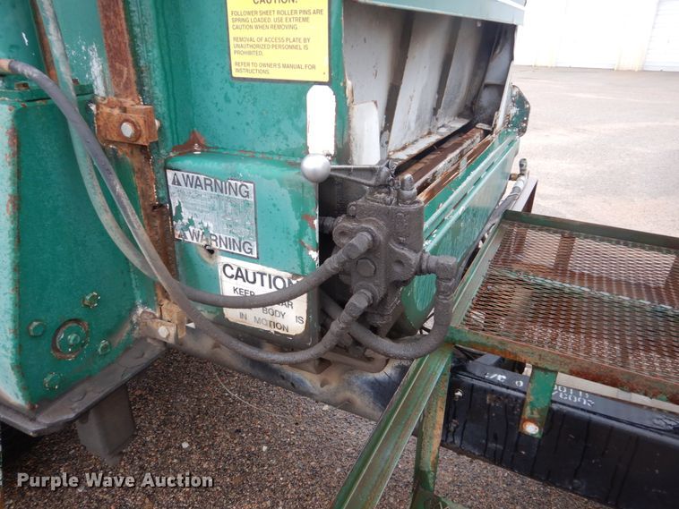 image for item FU9734 1999 Freightliner FL50 refuse truck