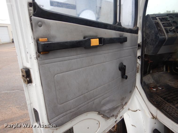 image for item FU9734 1999 Freightliner FL50 refuse truck