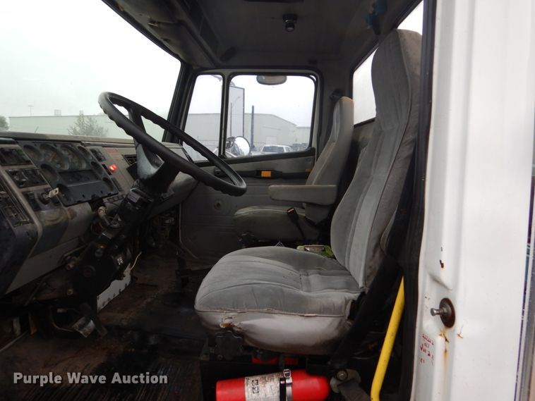 image for item FU9734 1999 Freightliner FL50 refuse truck