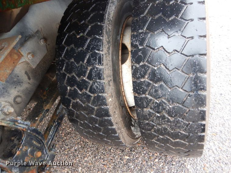 image for item FU9734 1999 Freightliner FL50 refuse truck