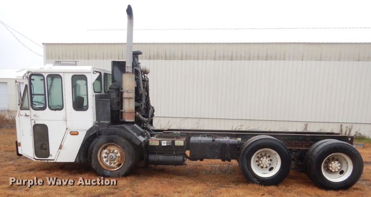 image for item FU9737 1998 Crane Carrier truck cab and chassis