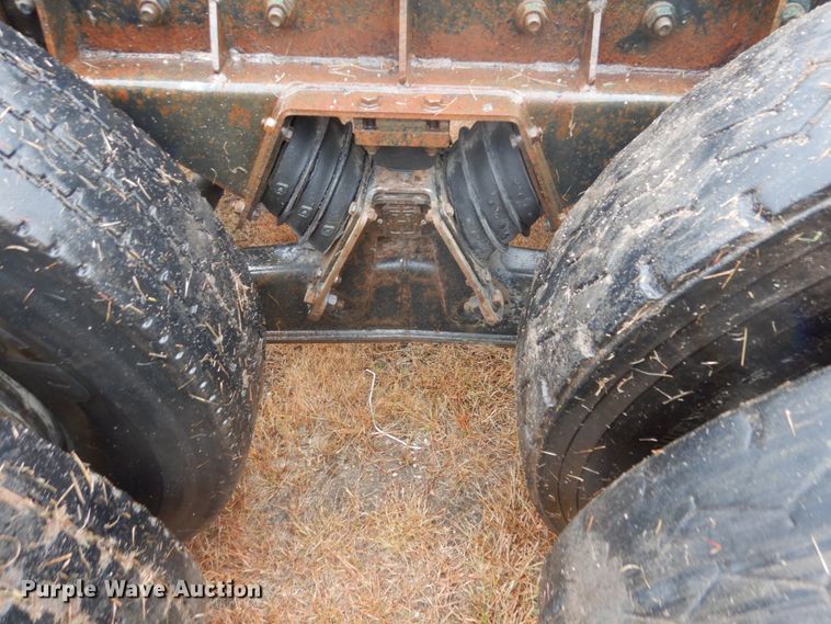 image for item FU9737 1998 Crane Carrier truck cab and chassis