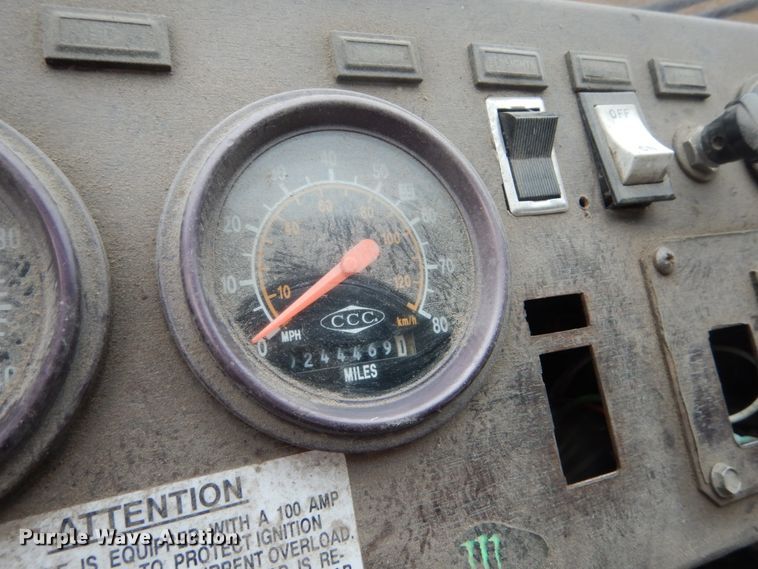 image for item FU9737 1998 Crane Carrier truck cab and chassis