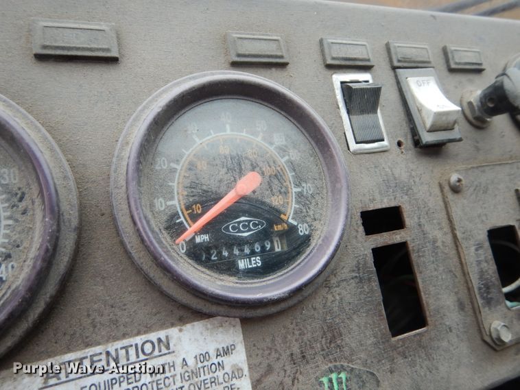 image for item FU9737 1998 Crane Carrier truck cab and chassis