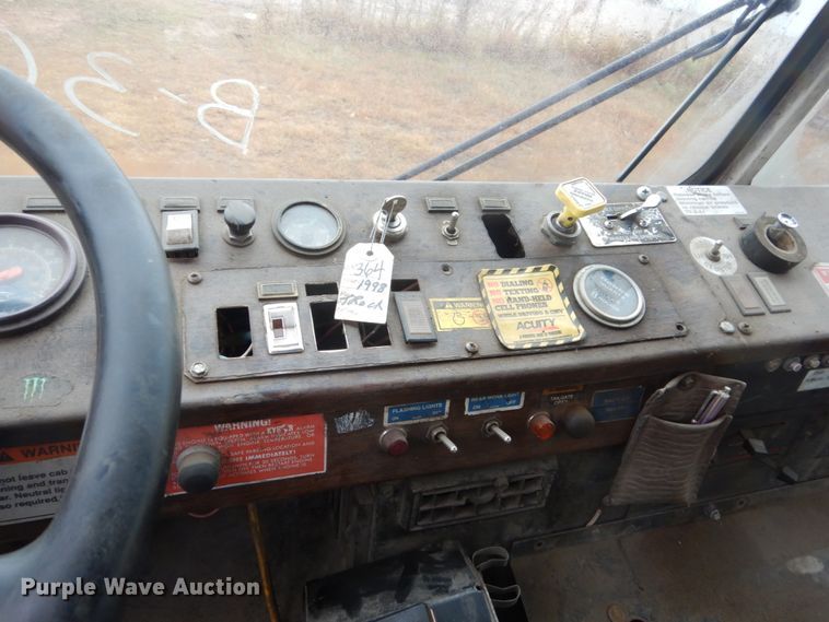 image for item FU9737 1998 Crane Carrier truck cab and chassis