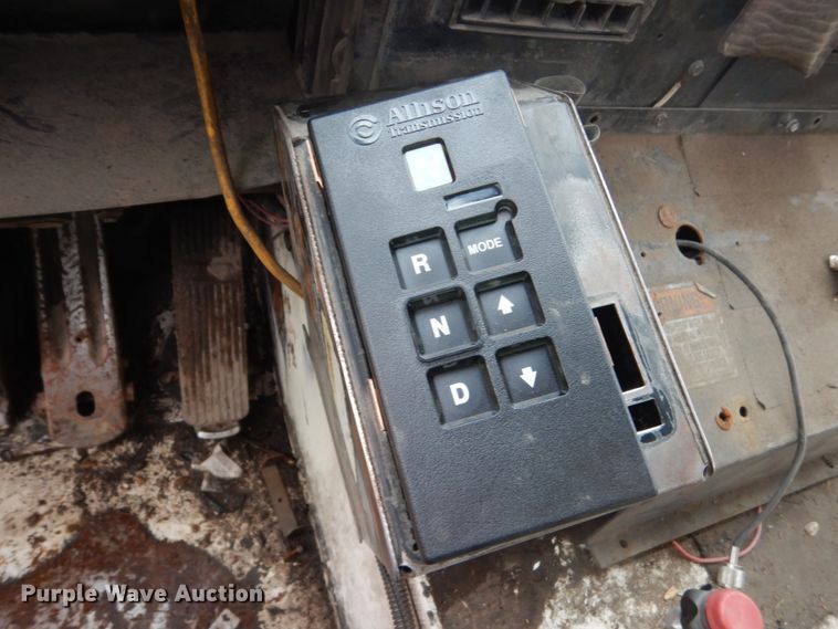 image for item FU9737 1998 Crane Carrier truck cab and chassis