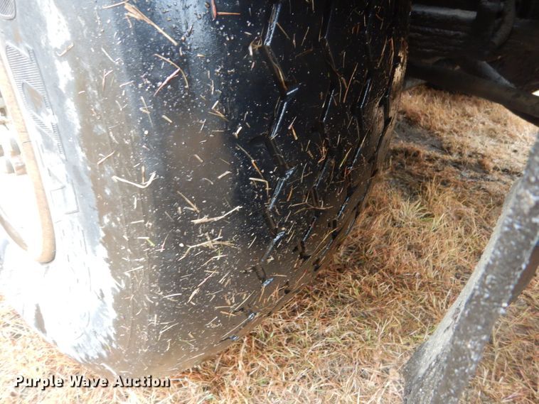 image for item FU9737 1998 Crane Carrier truck cab and chassis