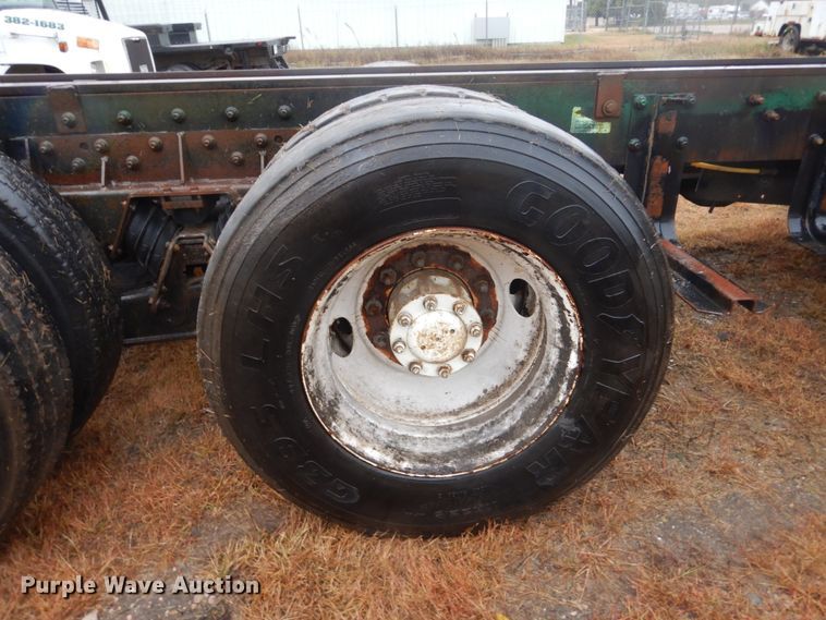 image for item FU9737 1998 Crane Carrier truck cab and chassis