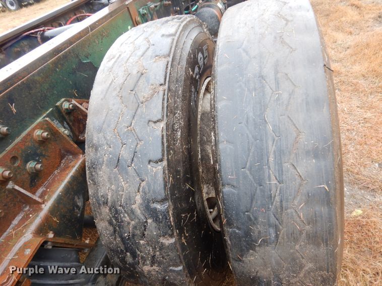 image for item FU9737 1998 Crane Carrier truck cab and chassis