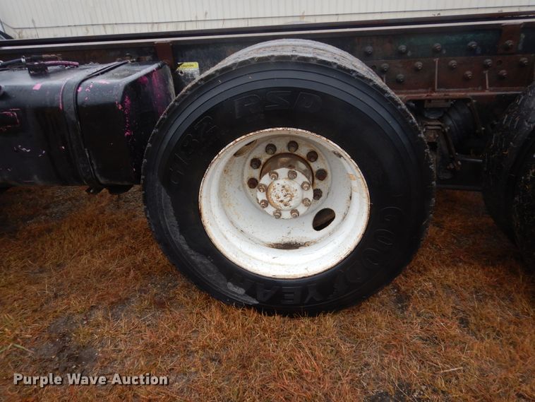 image for item FU9737 1998 Crane Carrier truck cab and chassis