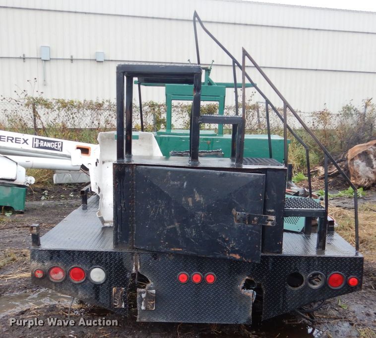 image for item FU9739 Flatbed with crane