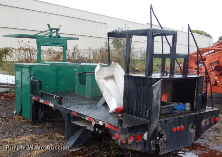 image for item FU9739 Flatbed with crane