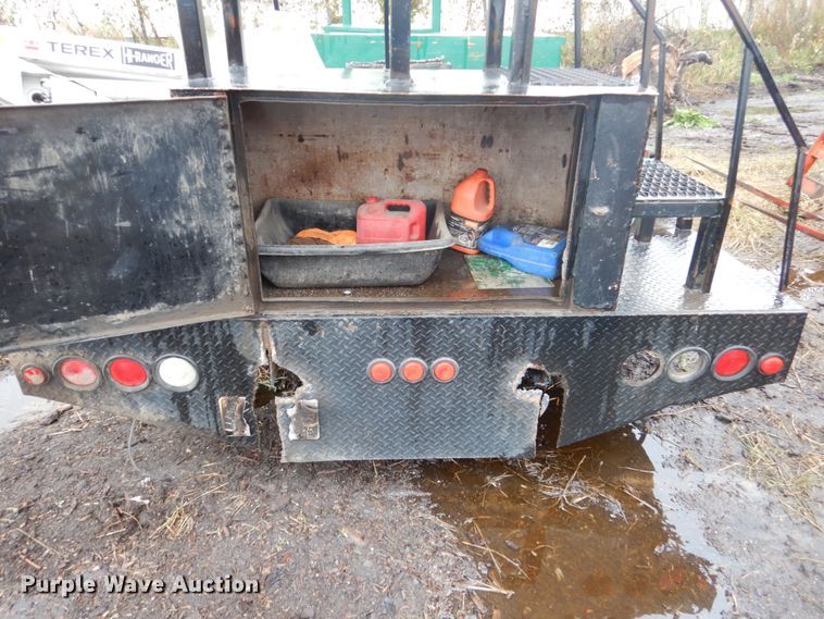 image for item FU9739 Flatbed with crane