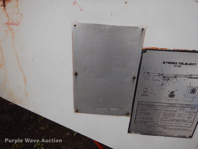 image for item FU9739 Flatbed with crane