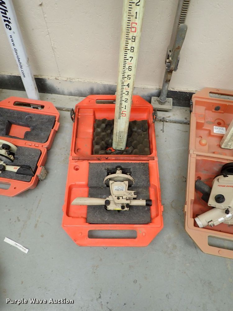 image for item GB9486 Surveying equipment