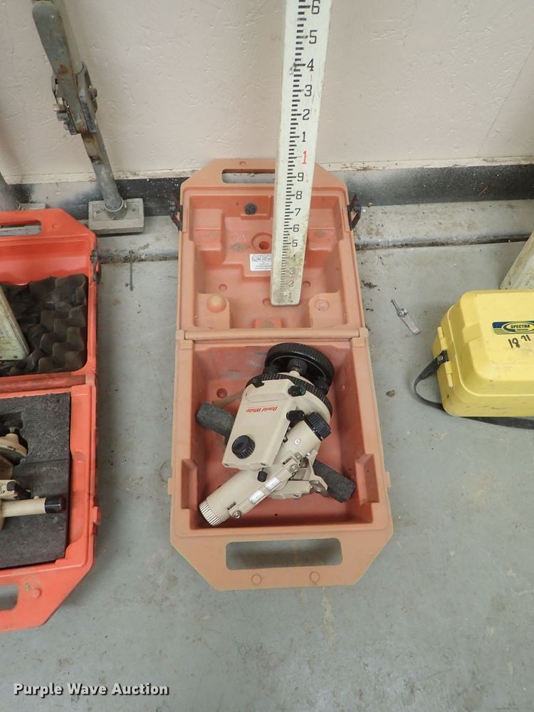 image for item GB9486 Surveying equipment